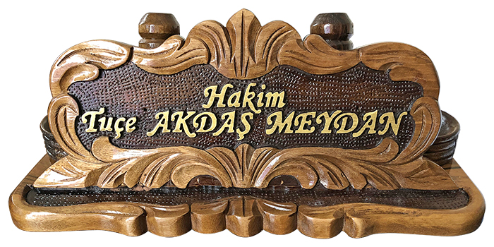 MB03 Ceviz El ��i Oyma �zel Ah�ap Masa �simli�i